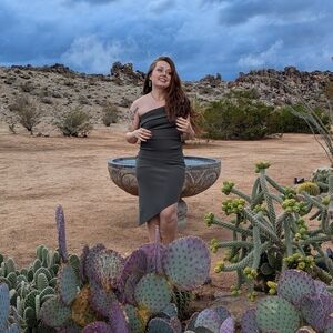 Meet your Posher, Phenix